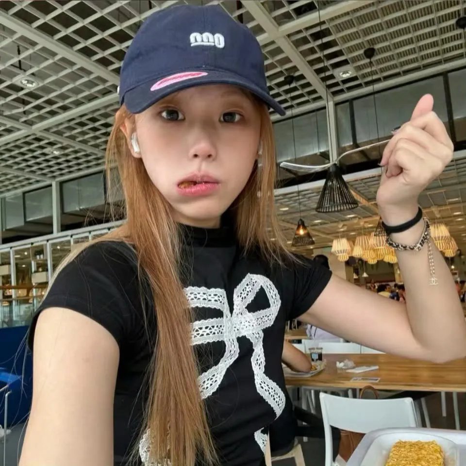 俏探女娇娃